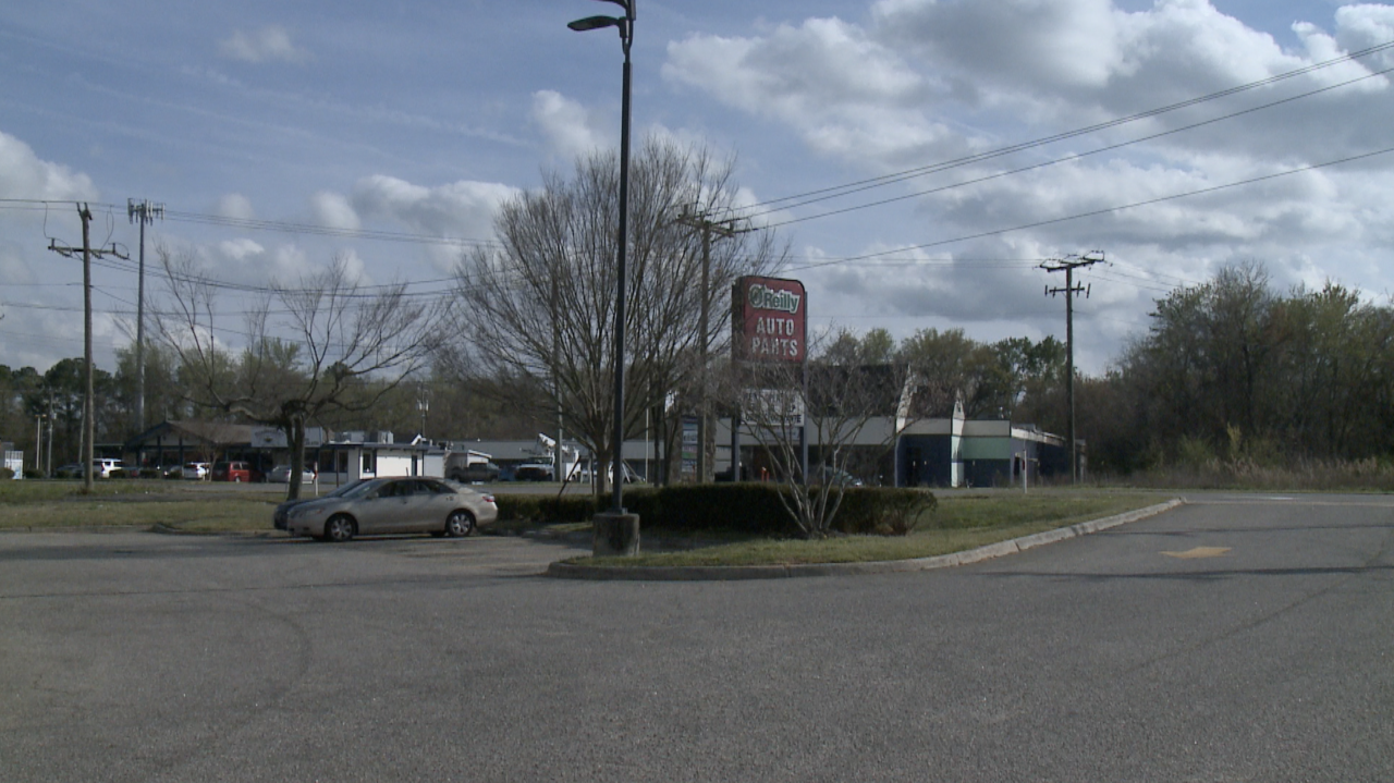 baby found in stolen, abandoned car