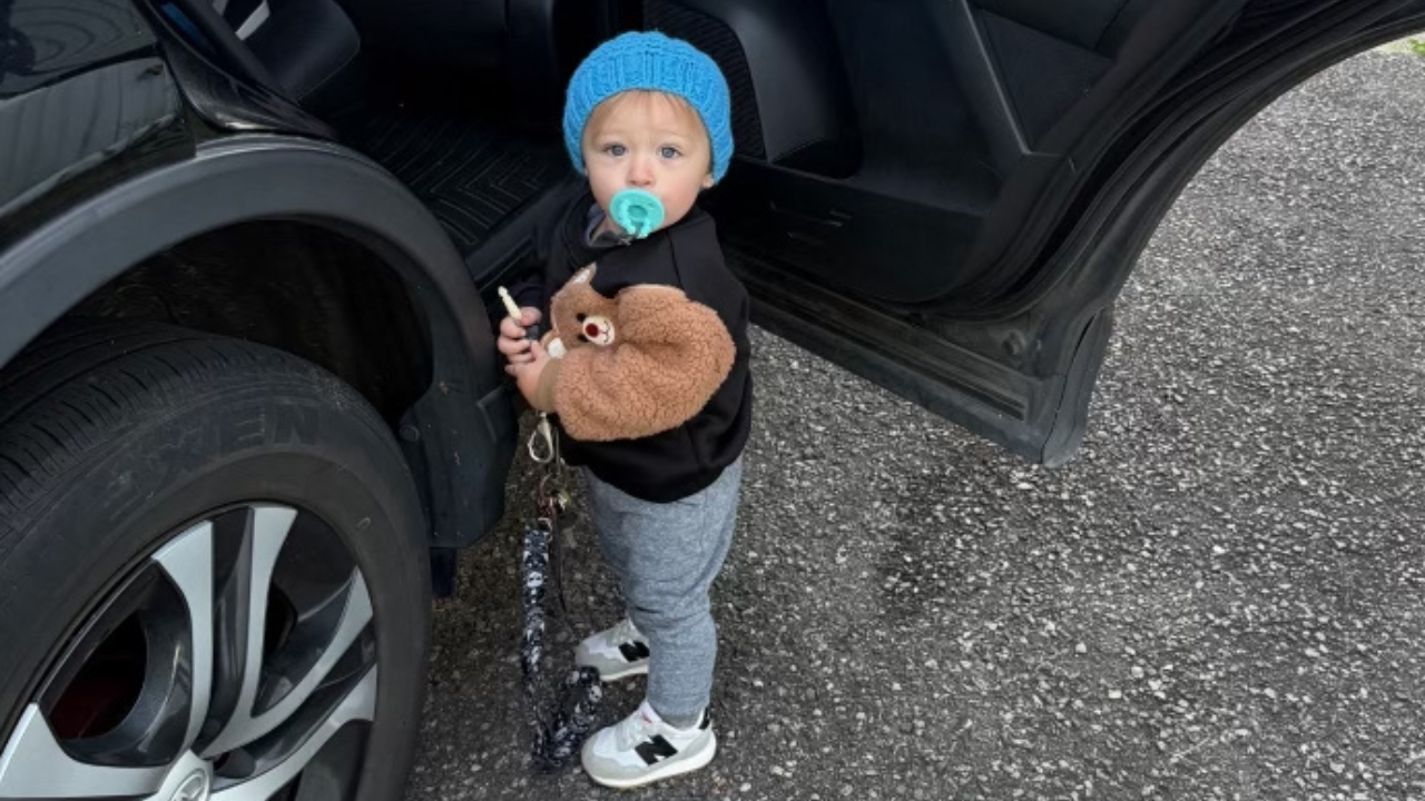 Scott THUMB Baby James 02.png