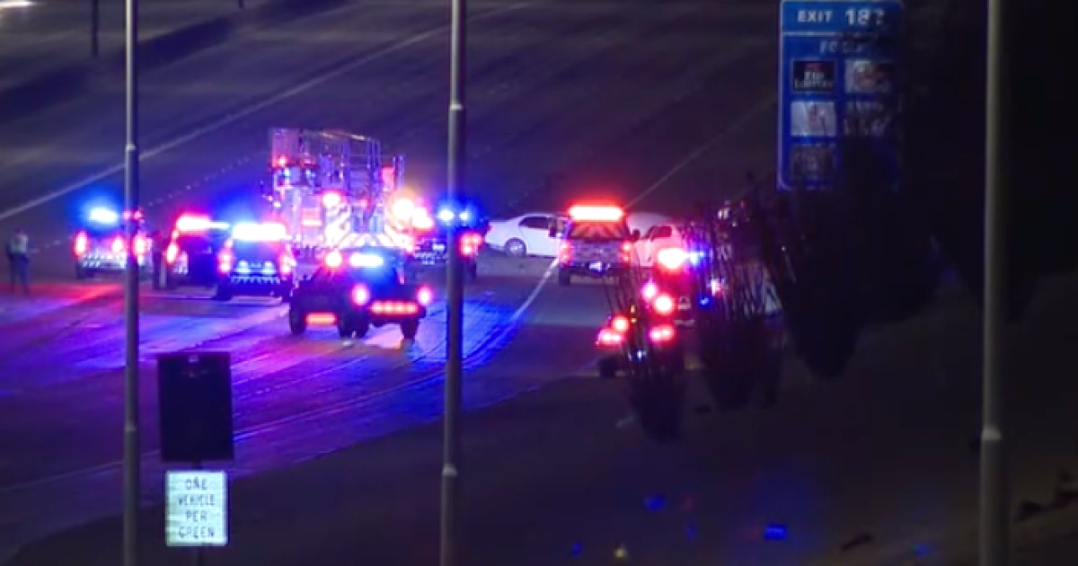 Multi-vehicle crash shuts down EB US 60 near Higley Road Wednesday morning