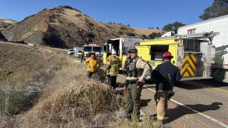 Fatal crash closes Highway 166 near Willow Springs