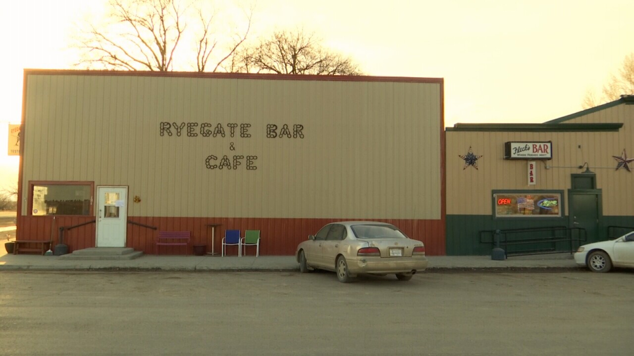 030821 CAFE WIDE.jpg