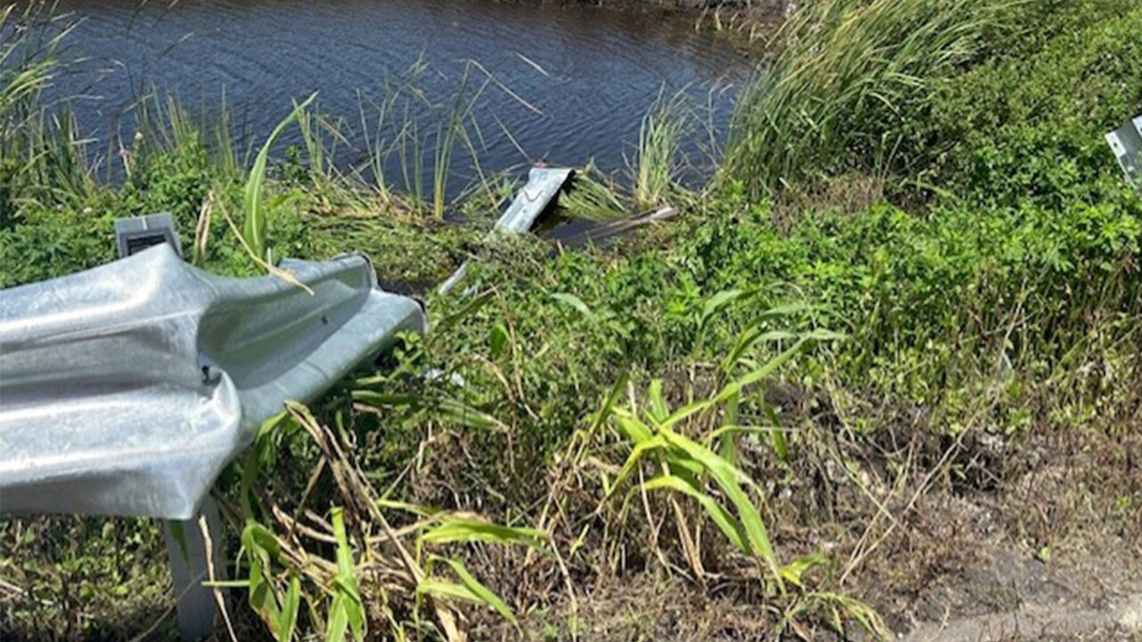 The Palm Beach County Sheriff's Office investigates a fatal crash at Hatton Highway and Southwest Connors Highway, outside of Belle Glade, on Aug. 6, 2024 (1).jpg