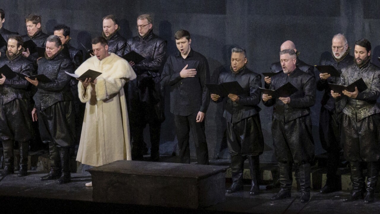 New York Metropolitan Opera singing the Ukrainian national anthem with Metropolitan Opera Orchestra