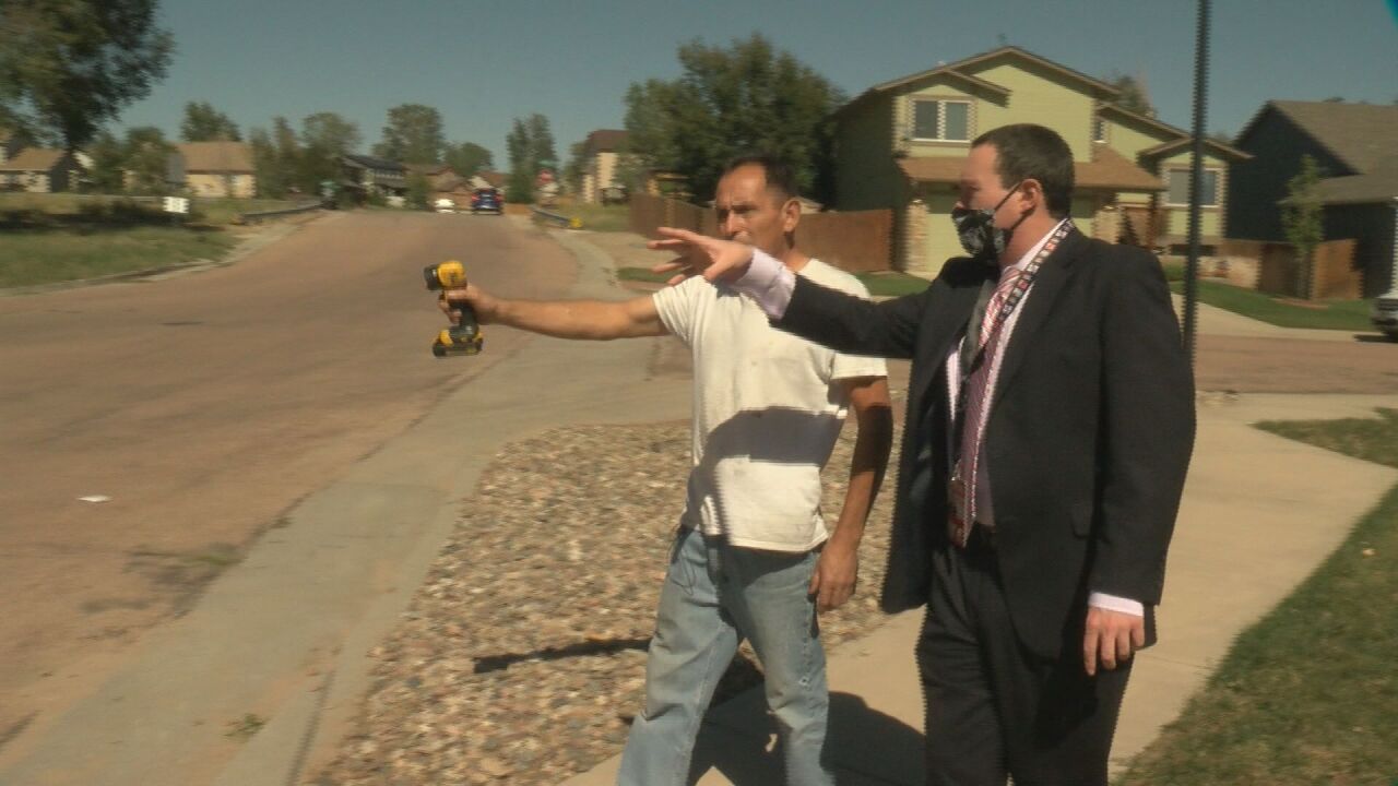 Tony Twiss talking with Chief Investigative Reporter Eric Ross
