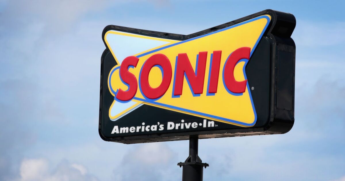 All employees of 3 Sonic restaurants in Ohio left their jobs