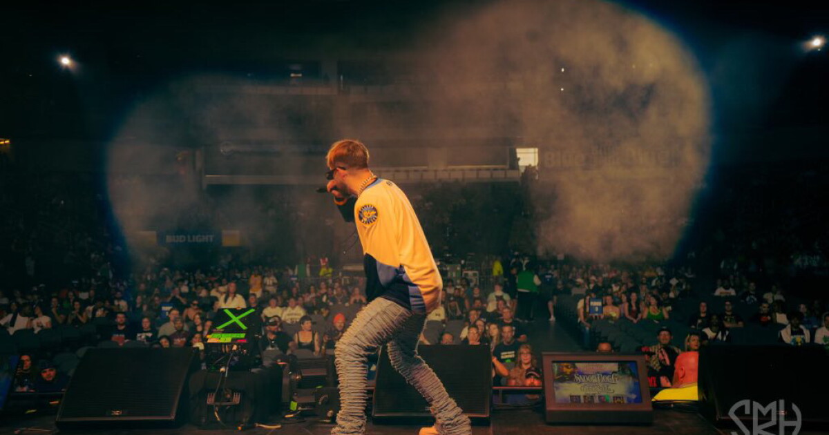 Billings West High graduate on tour with rapper Snoop Dogg - Vimarsana News