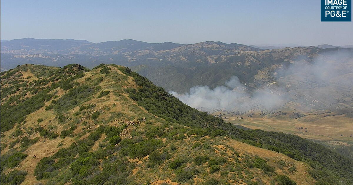 Fire breaks out off Hwy 166 east of Santa Maria - Vimarsana News