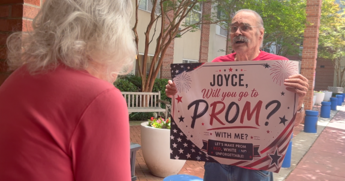 Two veterans celebrate love, laughter and senior prom at Atrium Village