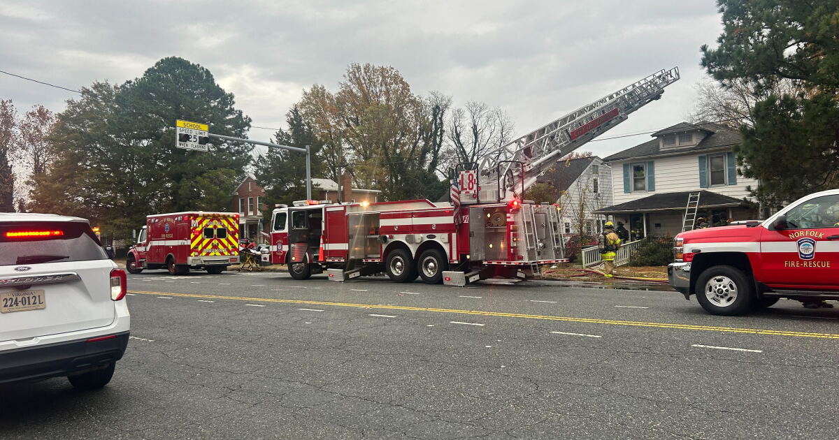2 people displaced after residential fire in Norfolk on Thanksgiving