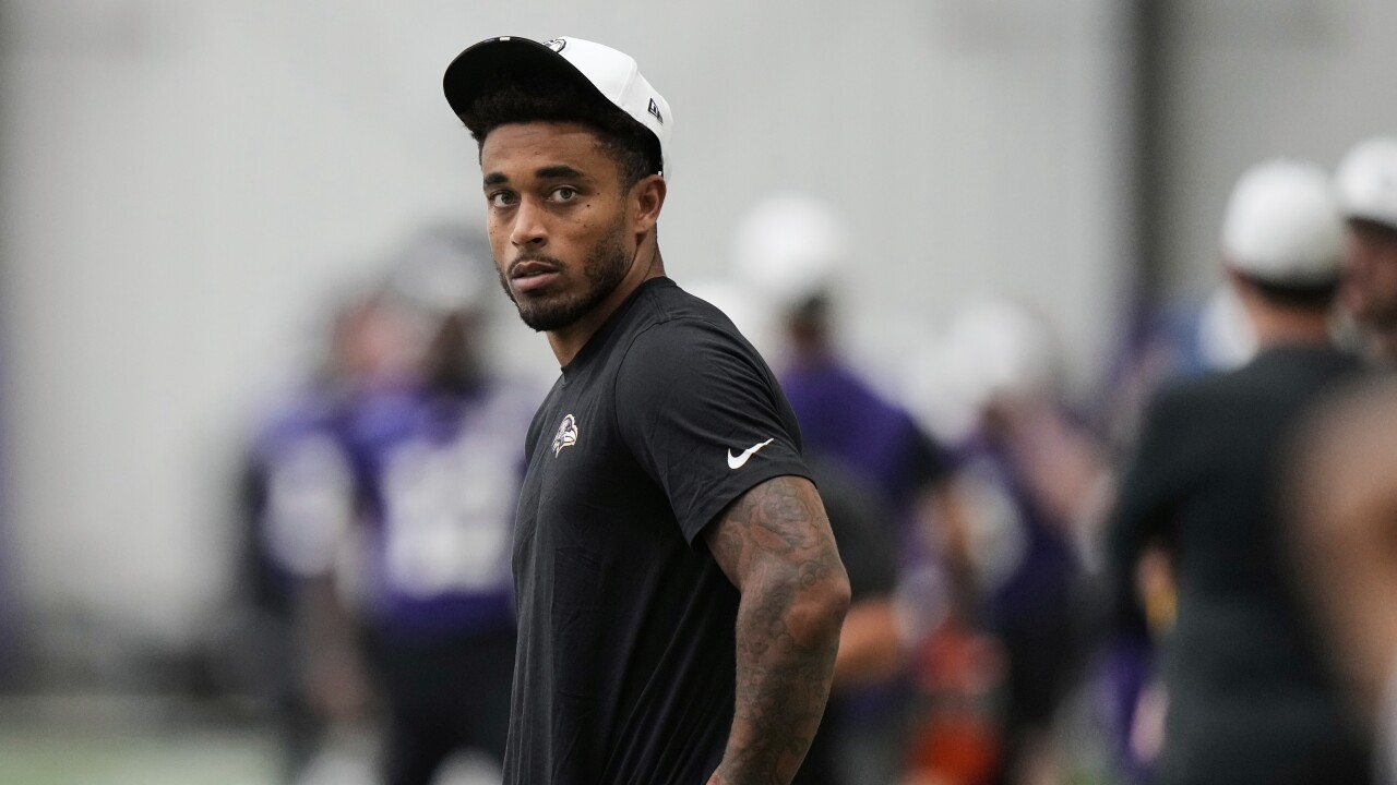 Ravens sign Jaire Alexander following the cornerback's release by the Packers