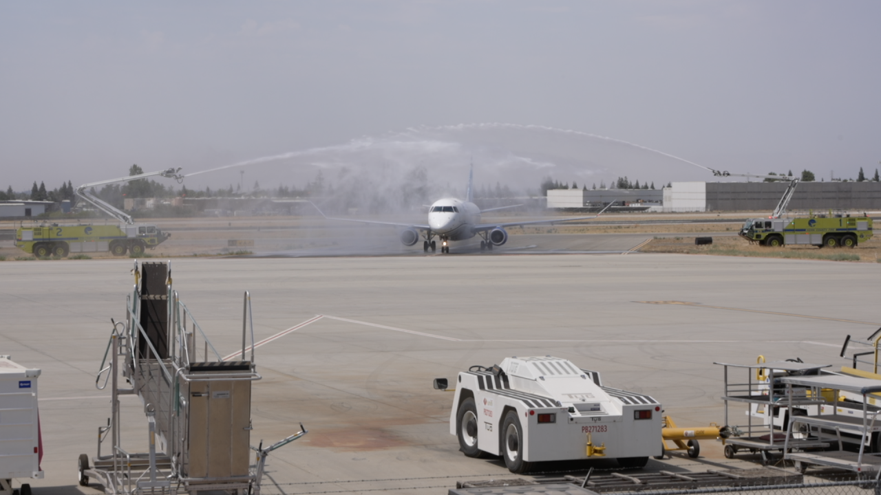 United Airlines launches daily LAX-Bakersfield route, offering travelers a local option