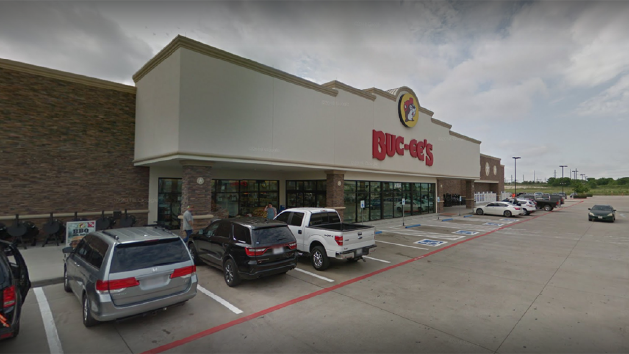 Buc ee s first Alabama location reportedly sued over low gas prices