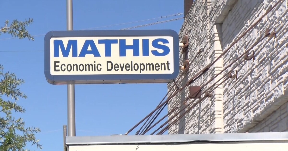 More businesses are opening up in downtown Mathis - Vimarsana News