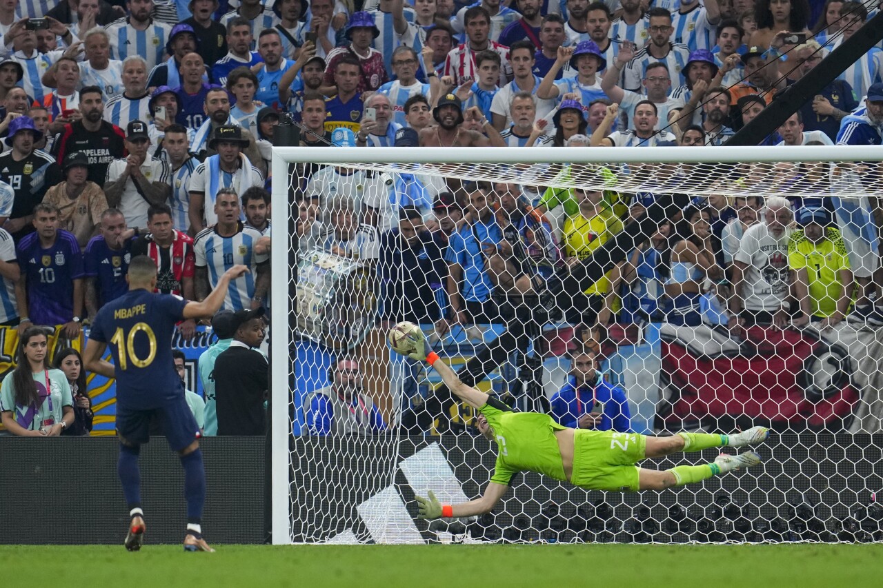 Kylian Mbappé scores for France during penalty shootout of World Cup final, Dec. 18, 2022