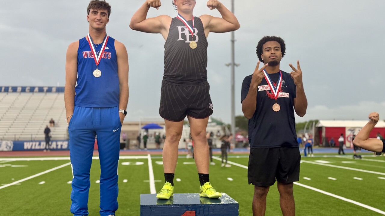 Flour Bluff's Garrett O'Bryan wins UIL District 29-5A discus
