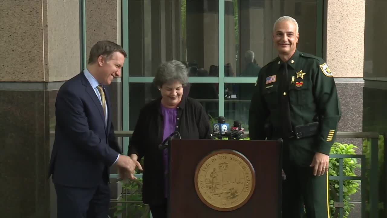 Dave Aronberg, Lois Frankel and Maj. Talal Masri announce grant to help solve cold cases