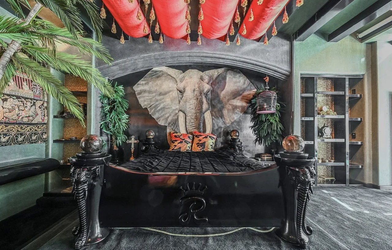 Siegfried and Roy home 3