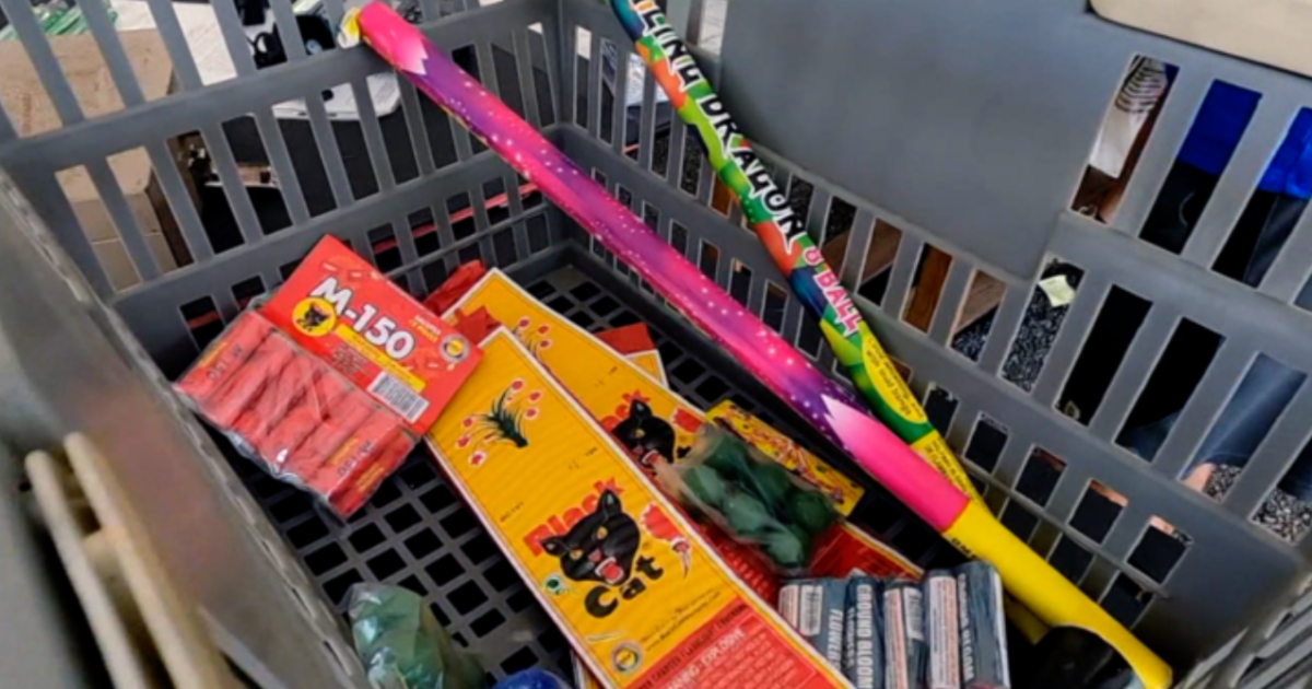 Fireworks injuries sent 10,000 people to emergency rooms last year - Vimarsana News