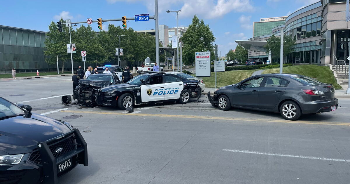 Cleveland Clinic Police cruiser involved in crash with stolen Kia
