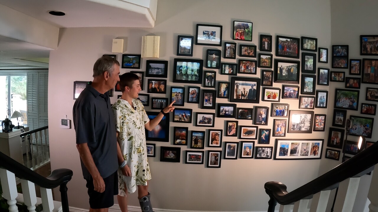 molly and dan look at photos.jpg