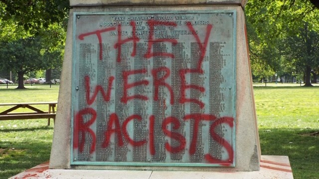 ConfederateMonumentvandalizedb.jpg