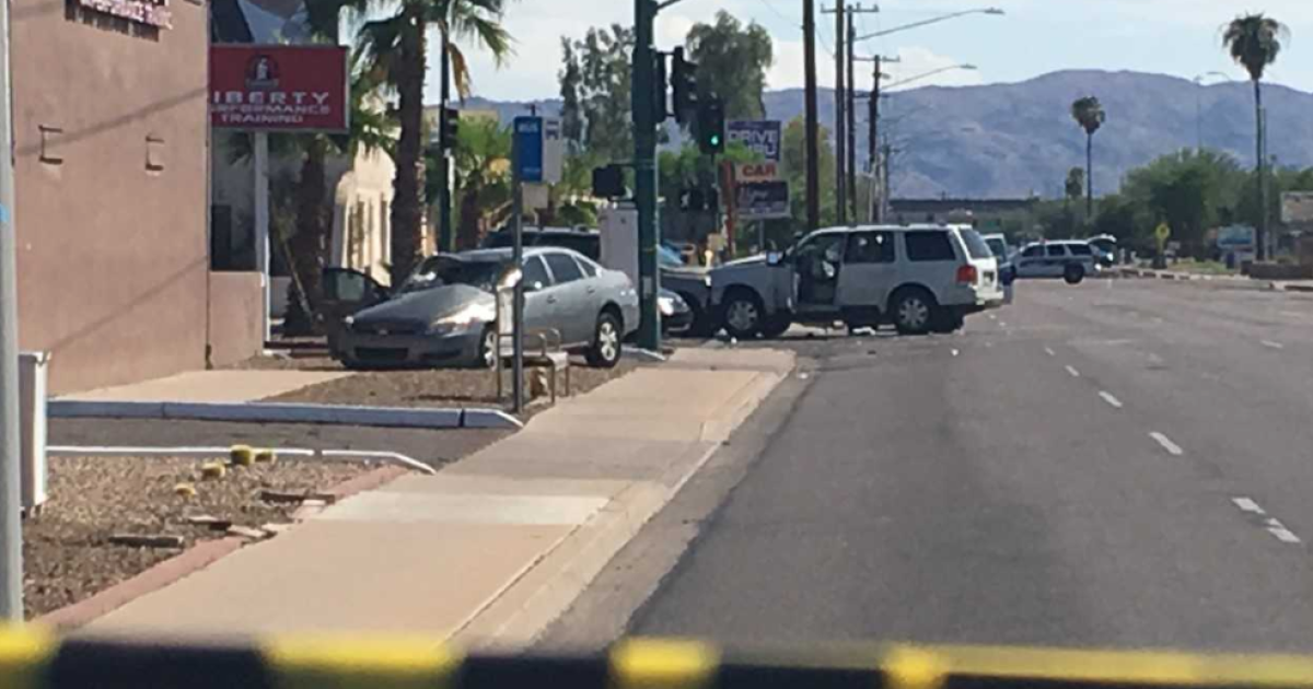 PD: Pregnant woman hospitalized after crash in Phoenix