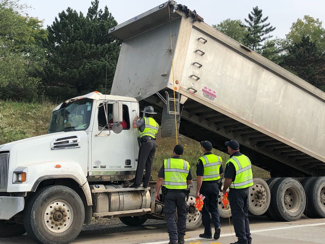 Dump truck on I-480.jpg