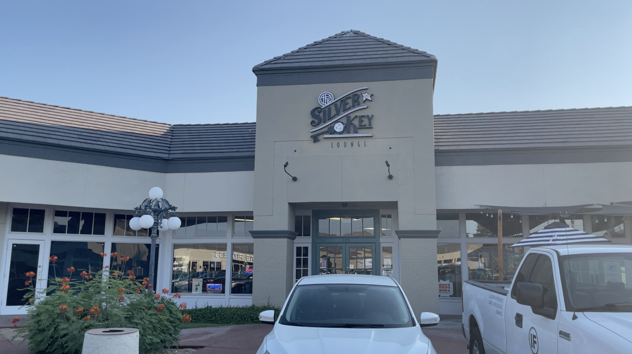 Silver Key Lounge Mesa2.png