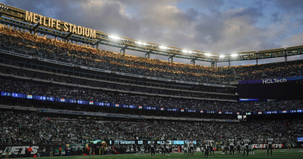 How to turn sports travel into a full vacation getaway