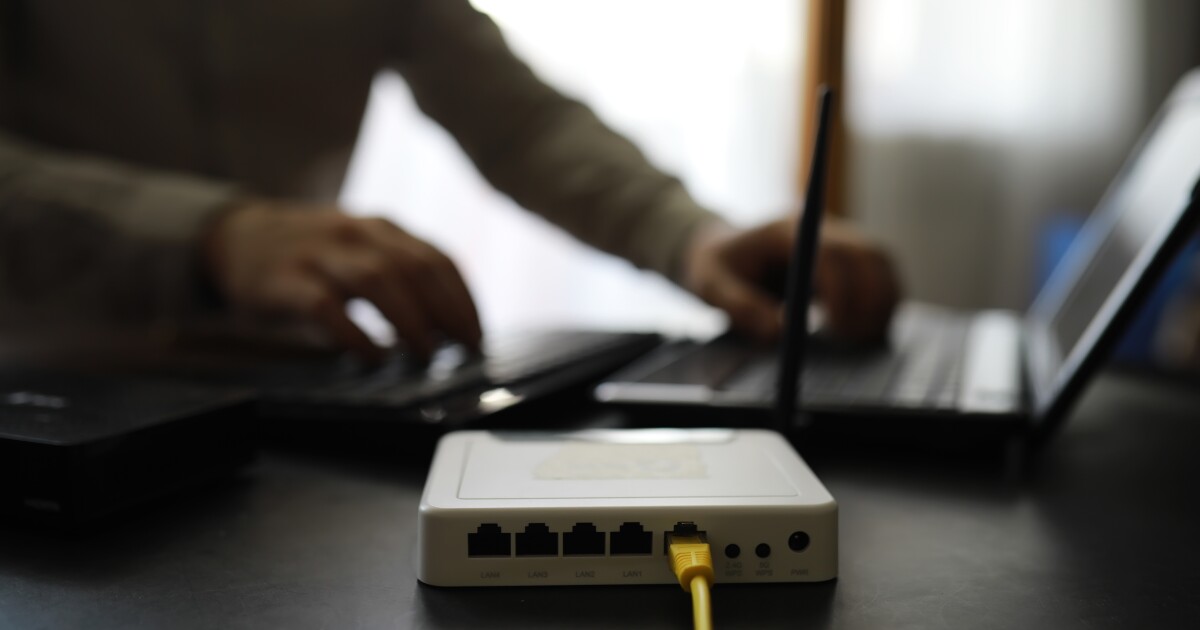 US bans foreign-made routers over cybersecurity concerns