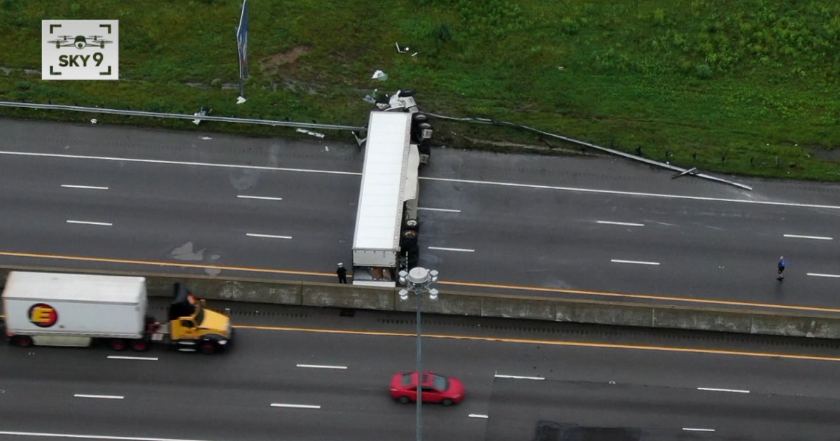 Police identify man killed in semi crash on I-75