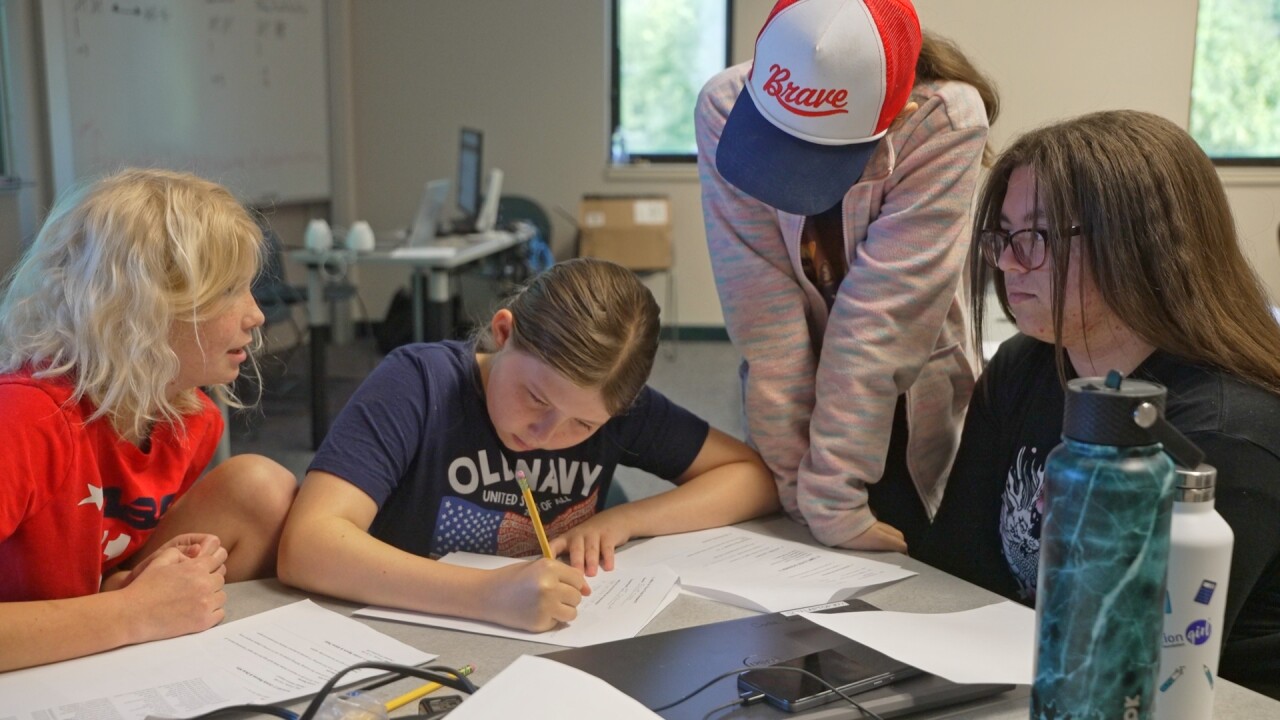 codegirls4_2.30.2.jpg