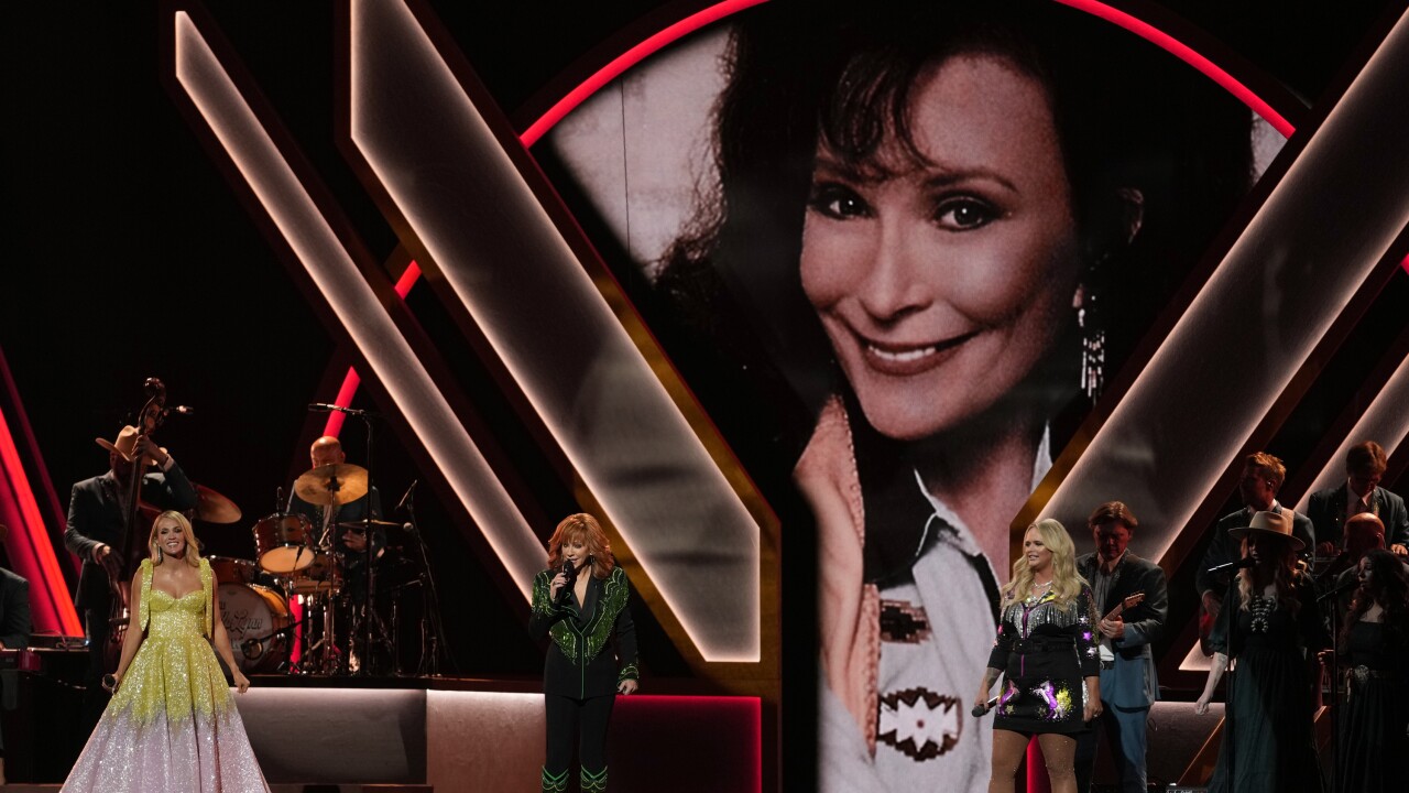 Late country queen Loretta Lynn honored at CMA Awards