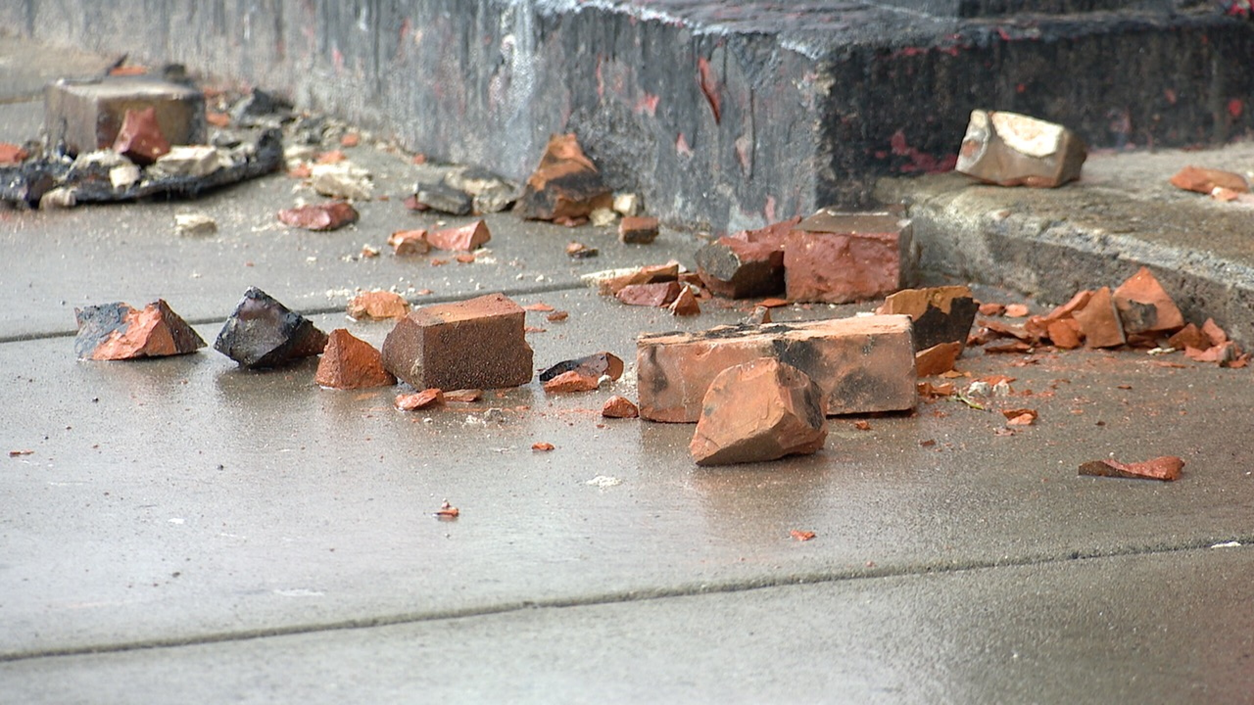 Tornado touches down in Buffalo and rips roof off Niagara Street building