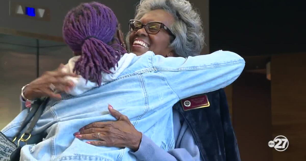 FSU 'love ambassador' Eva Killings receives love back ahead of retirement - Vimarsana News