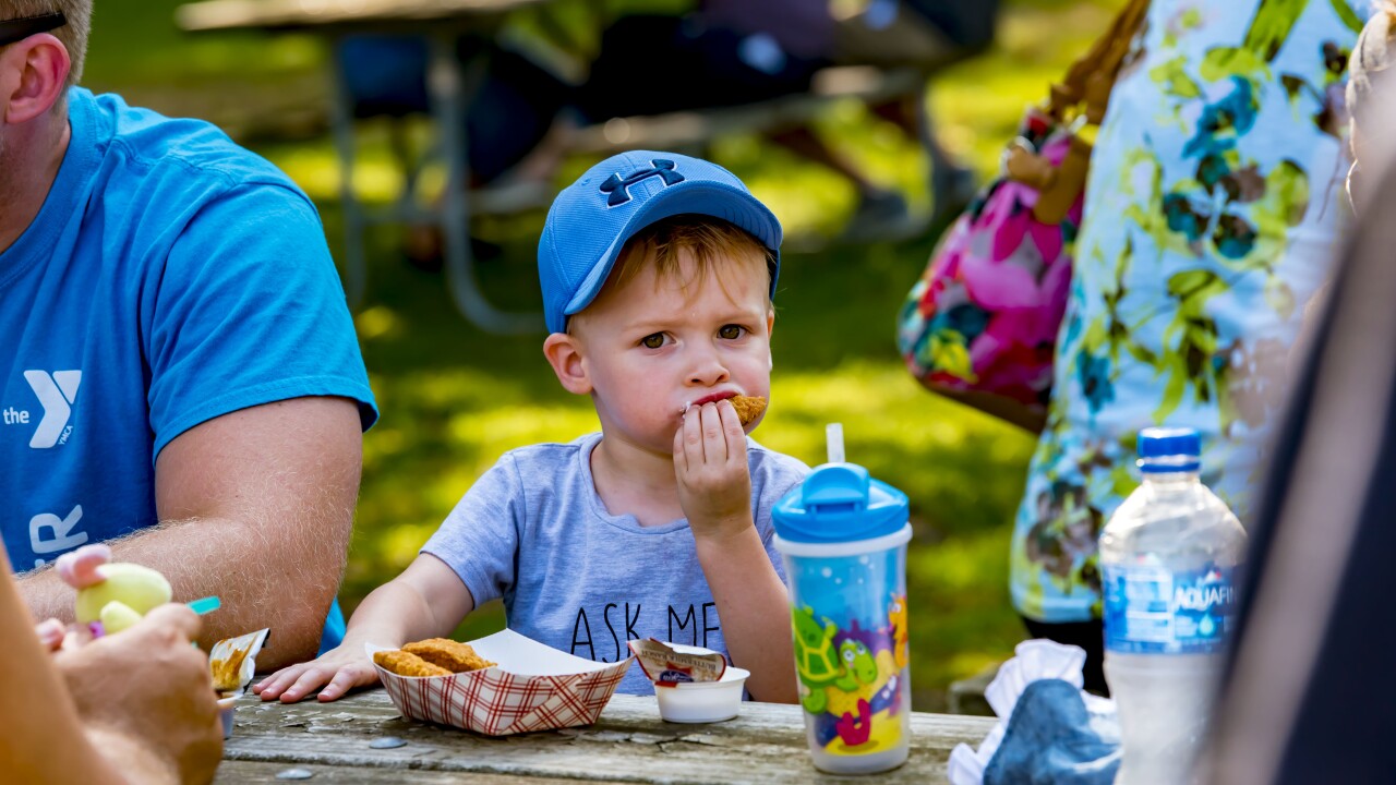 la carte zoo It'll be a wild weekend: Milwaukee a la Carte at the Zoo is Aug. 15 18 la carte zoo It'll be a wild weekend: Milwaukee a la Carte at the Zoo is Aug. 15 18