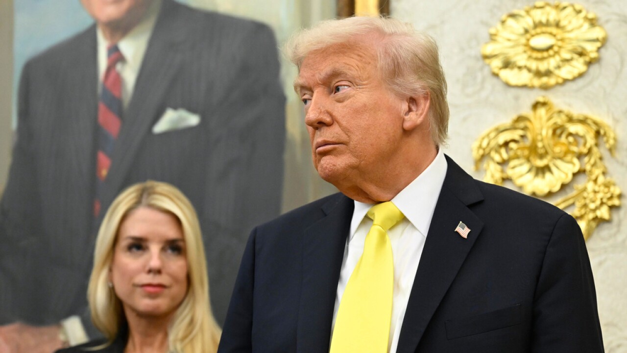 Trump Backs Bondi After Epstein Testimony