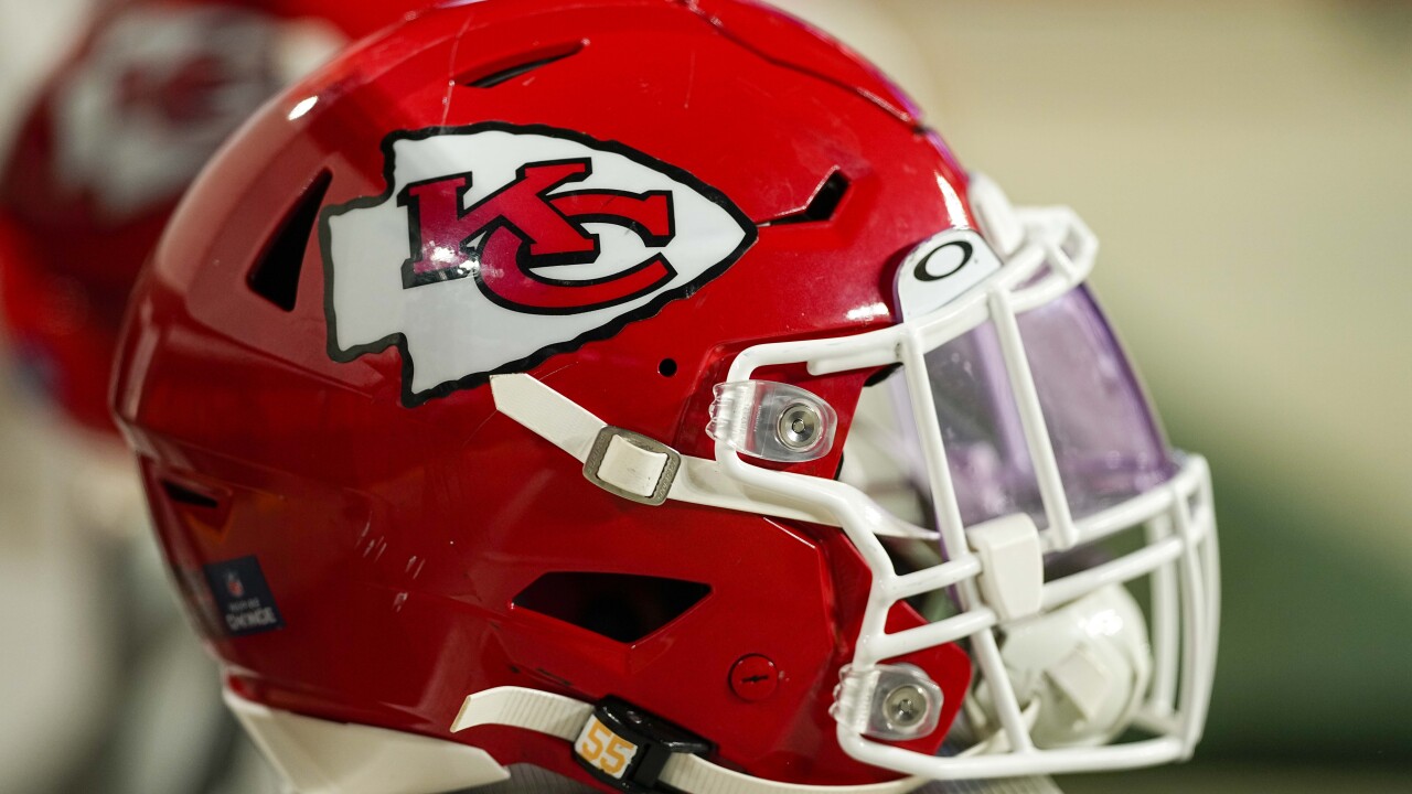 Chiefs Broncos Football