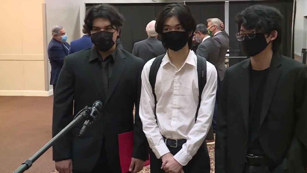 High school students fight Bright Futures bill that would limit funding for areas of study