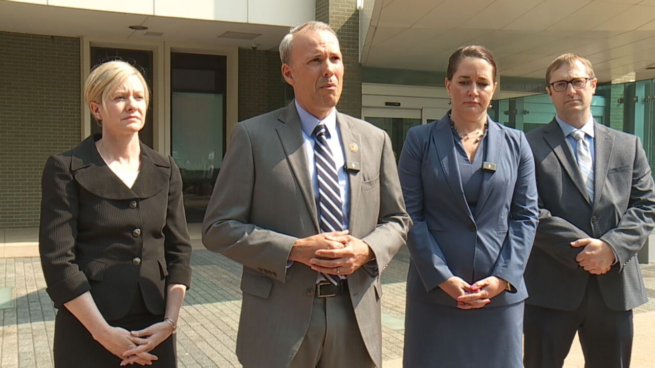 totten presser.JPG