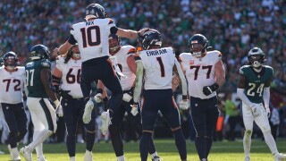 Broncos Eagles Football