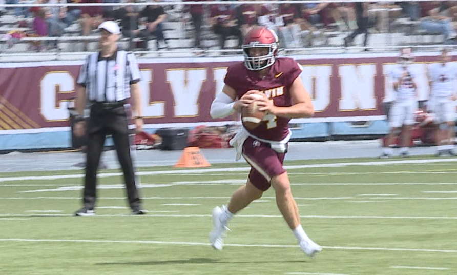 Chase Bradman rolls out to make a pass