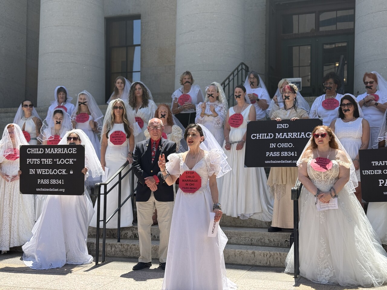 Child marriage protestors at Ohio Statehouse