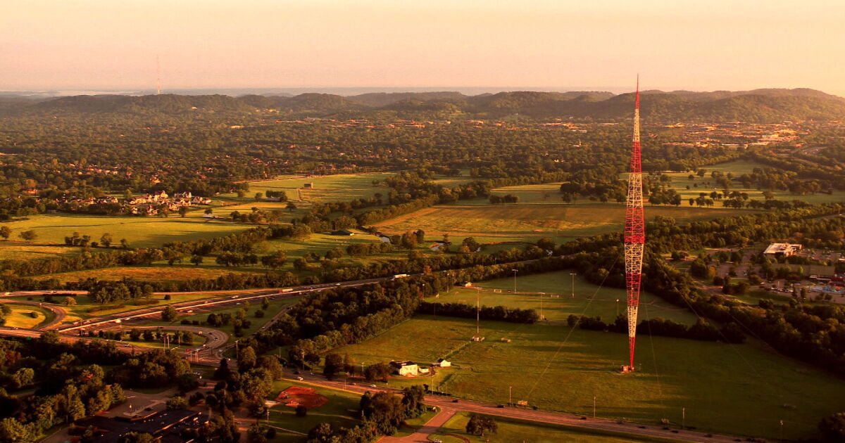 Brentwood city leaders relax cell tower rules to improve phone service and ...