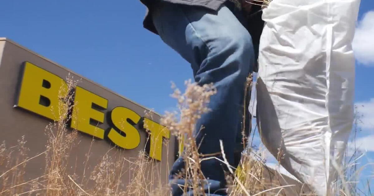 Yellowstone Rimrunners Yellowstone Rim Runners clean up trash blown in from big box stores in ...
