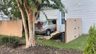 Driver injured after crashing car into Chesapeake home: Police