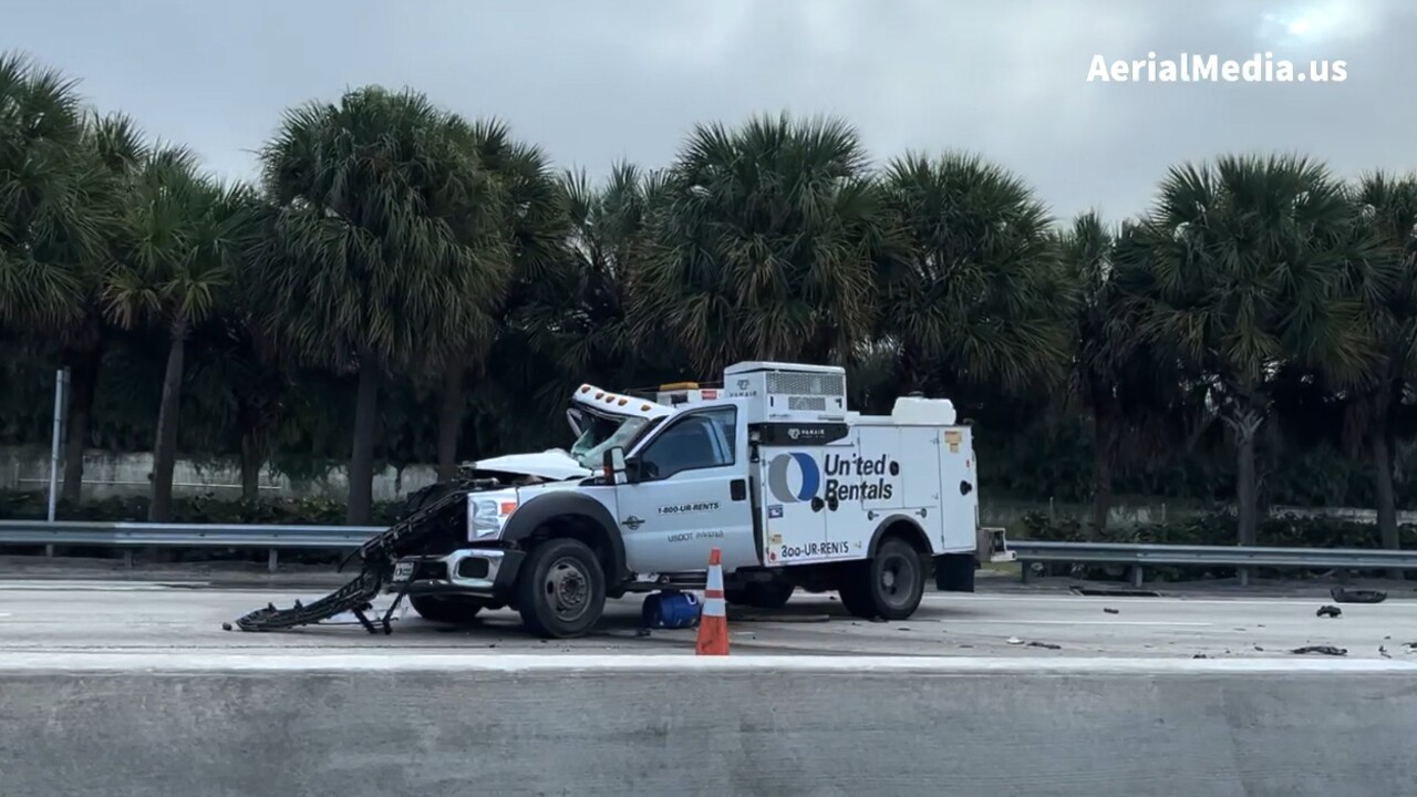 A fatal crash closes all northbound lanes of Florida's Turnpike at Glades Road in west Boca Raton, Nov. 23, 2022 (3).jpg