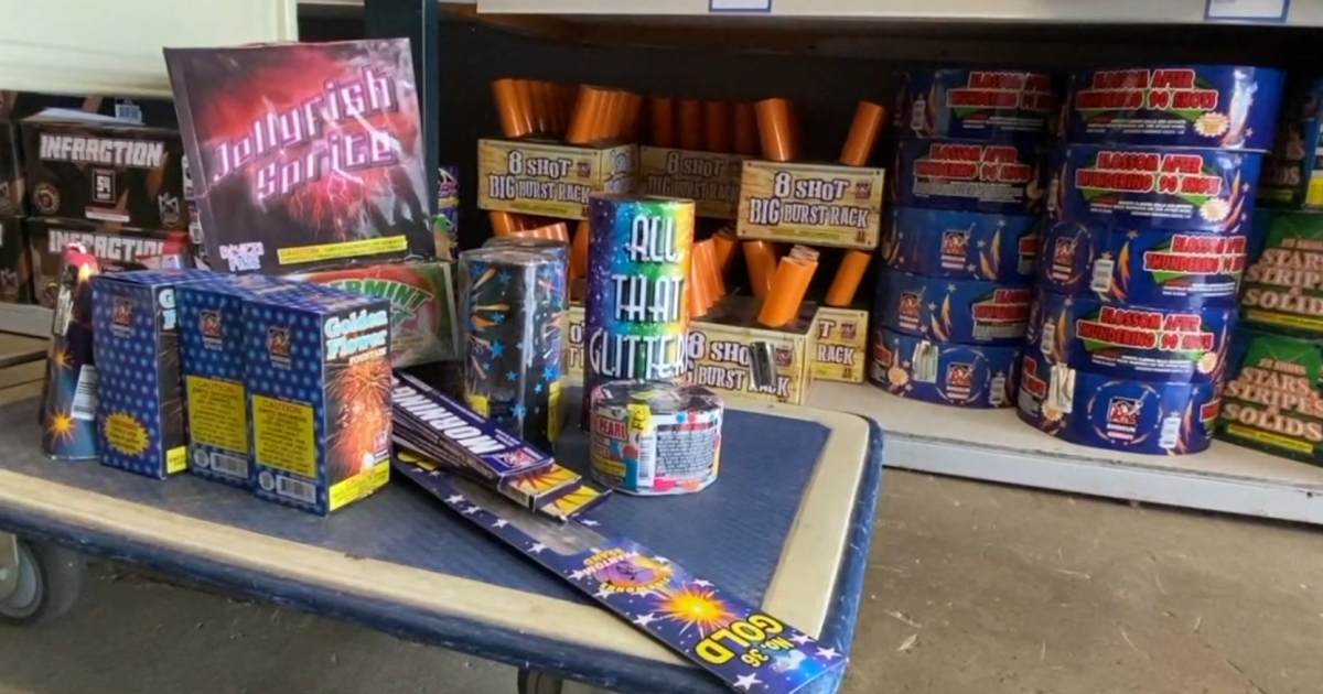 Sales booming for Tri-State fireworks retailers - Vimarsana News