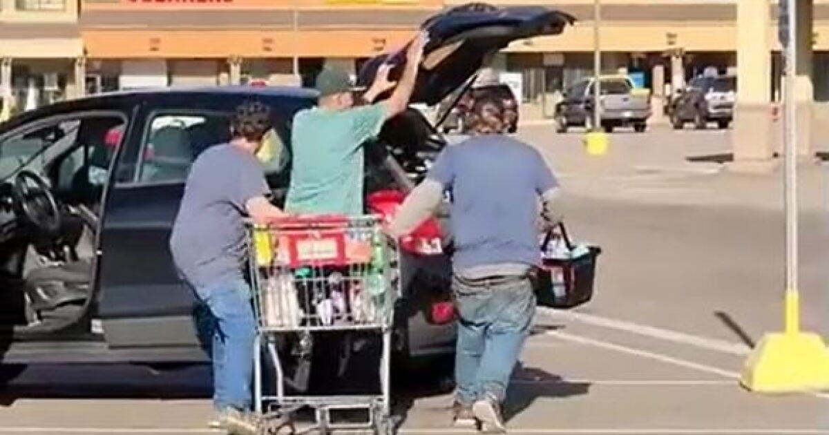Arapahoe County deputies searching for two suspects from viral ...