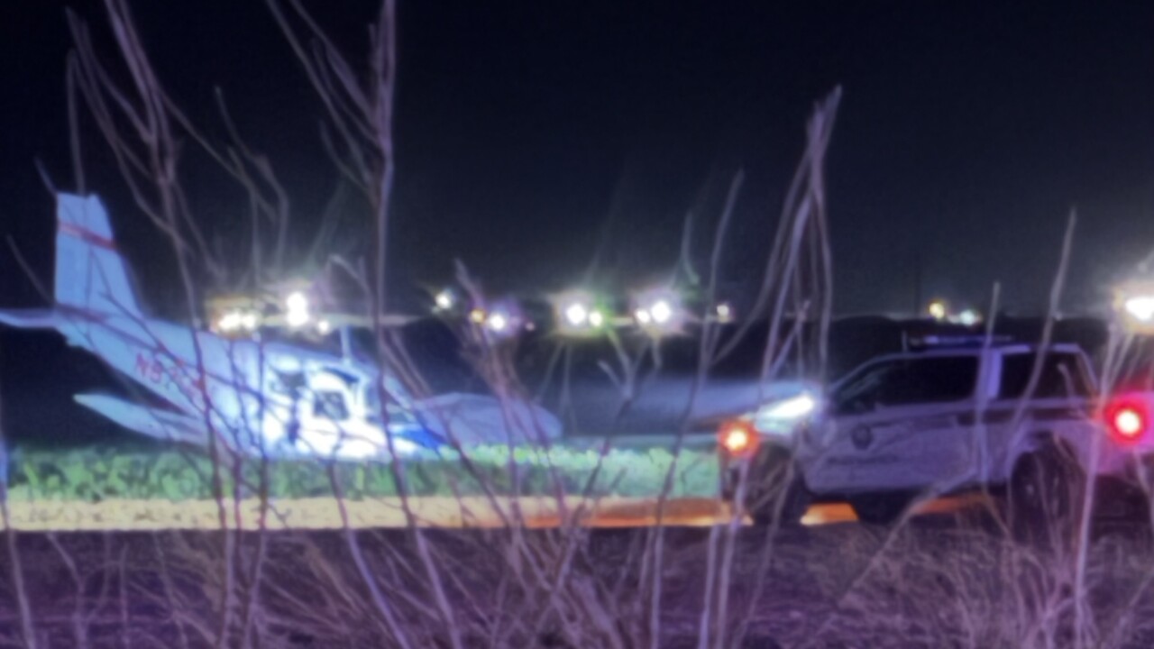 Plane crashes at Hunt Highway and SR87